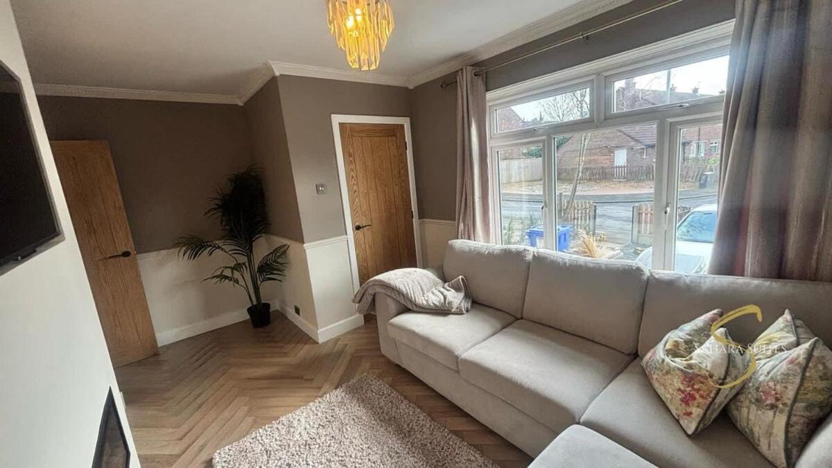 Stylish 2Bed - Manchester - Free Parking Хайд Экстерьер фото