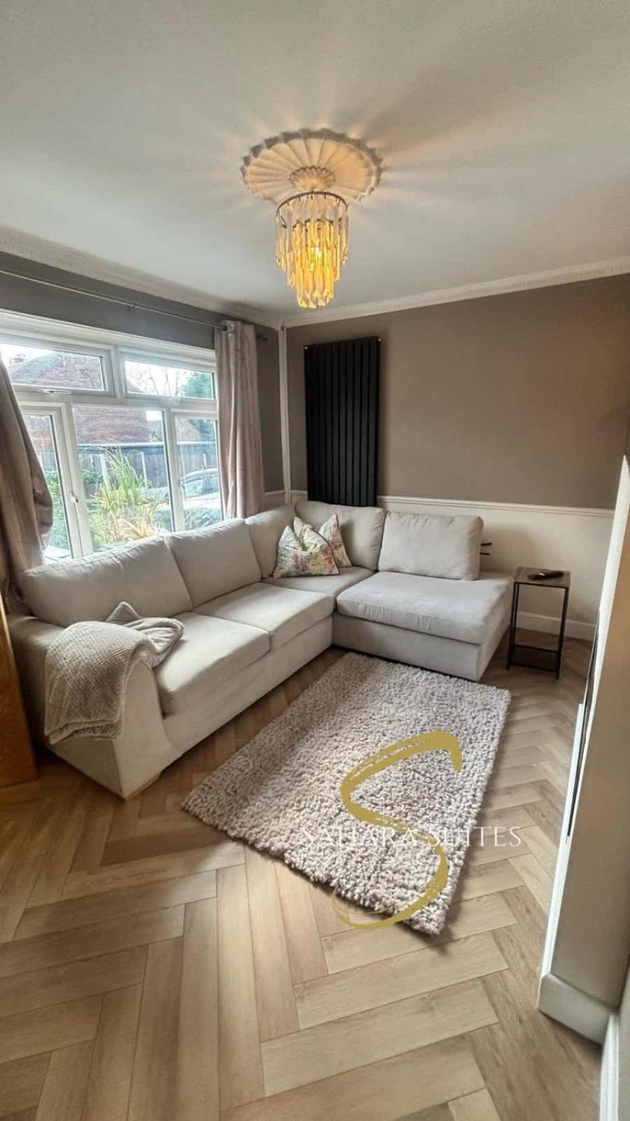 Stylish 2Bed - Manchester - Free Parking Хайд Экстерьер фото