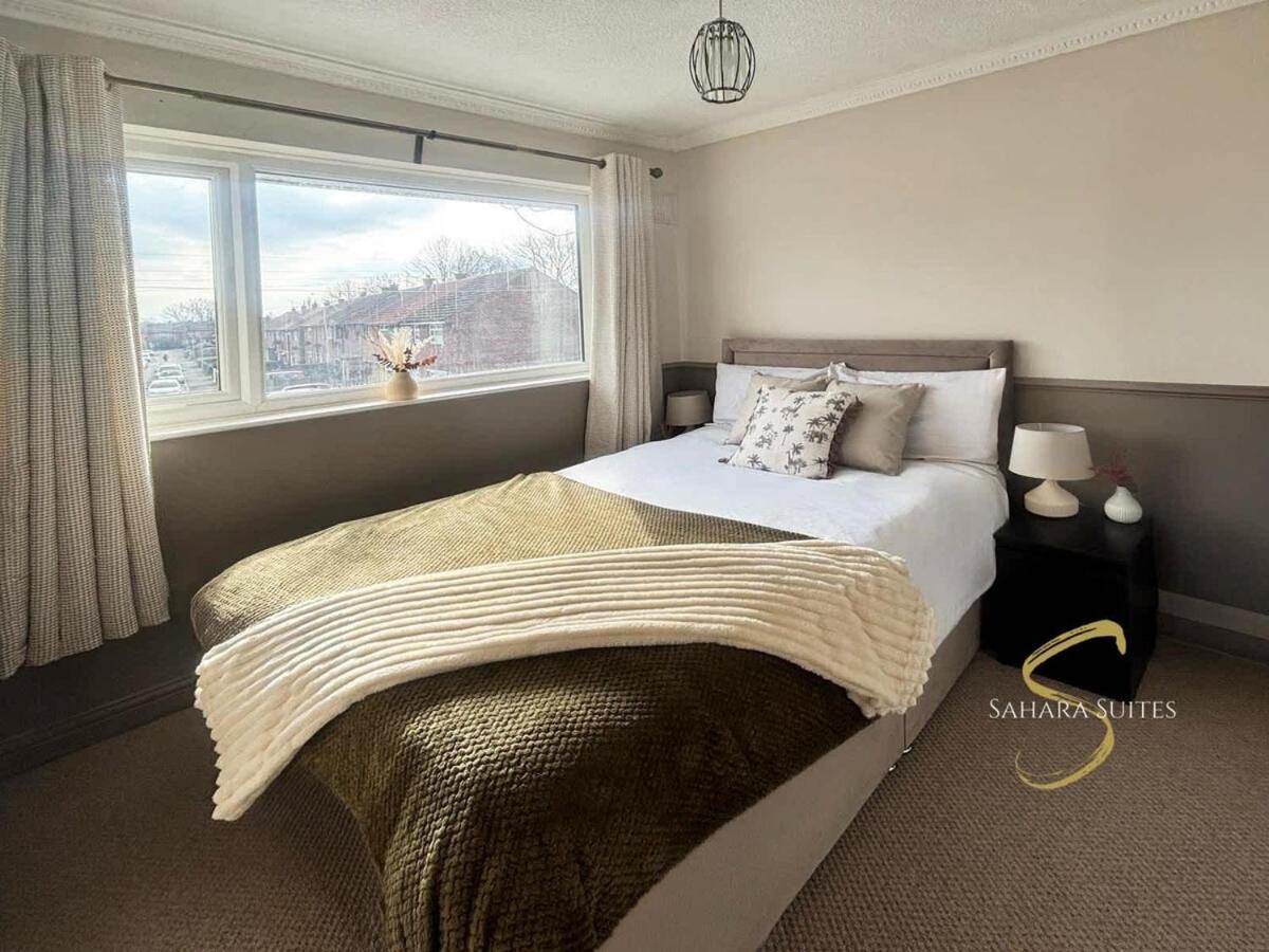 Stylish 2Bed - Manchester - Free Parking Хайд Экстерьер фото